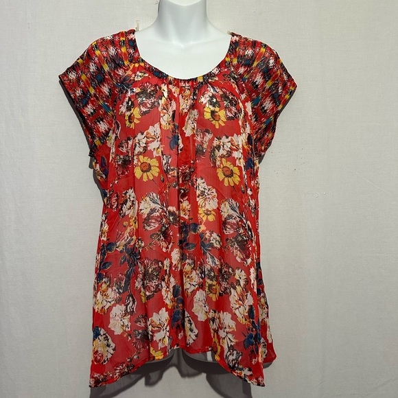 Figueroa & flower Tops - Figueroa & Flower Floral Print Top Plus Extra Large